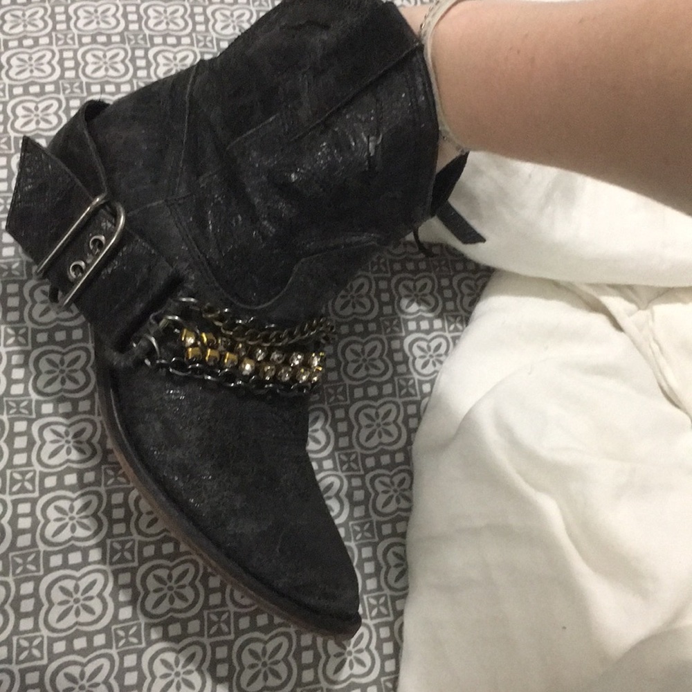 Steve Madden booties